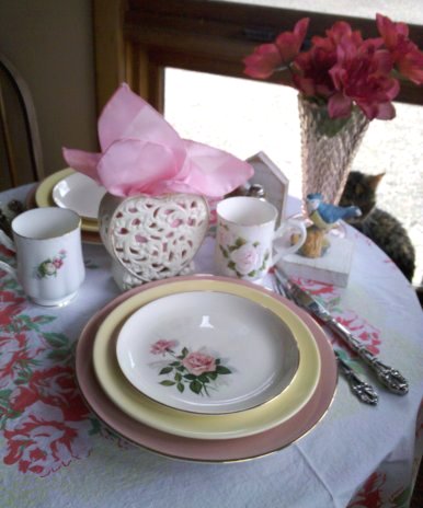 Pink Spring Table | Vintage Floral Cottage