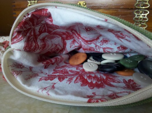 Green Pencil Bag | Vintage Floral Cottage