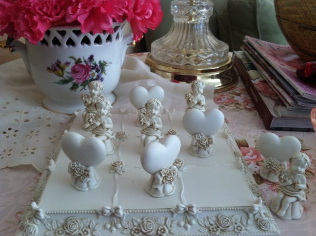 Pink & White Tabletop | Vintage Floral Cottage