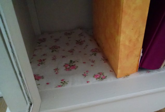 Cookbook storage | Vintage Floral Cottage