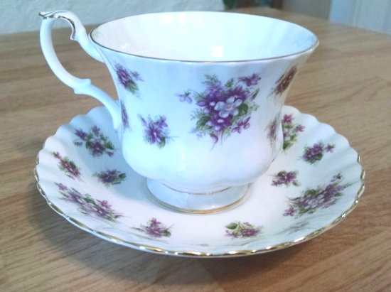 Royal Albert Sweet Violets | Vintage Floral Cottage