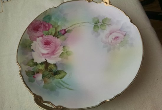 Old lady cabinet plates | Vintage Floral Cottage