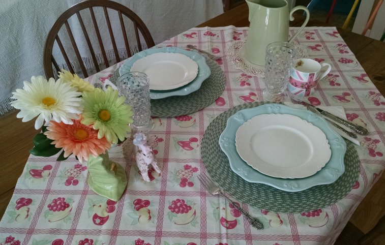 Mother's Day Table | Vintage Floral Cottage