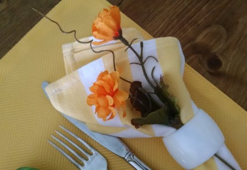 orange and yellow tablescape | Vintage Floral Cottage