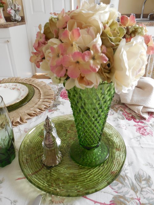 Faded Summer Table - Florence | Vintage Floral Cottage