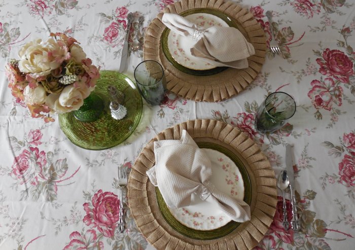 Faded Summer Table - Florence | Vintage Floral Cottage