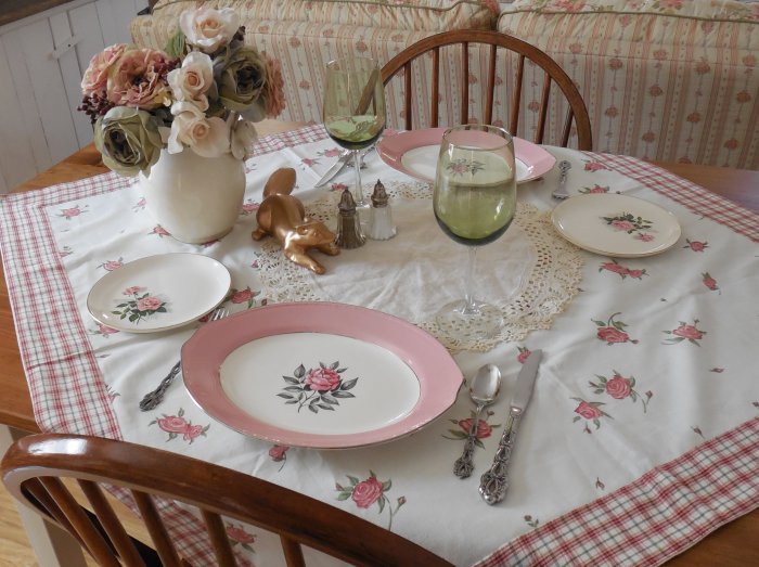 Faded Summer Table - Roses | Vintage Floral Cottage