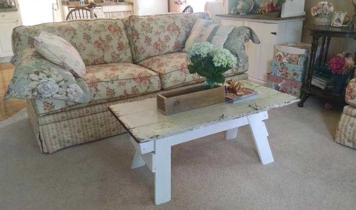 Sawhorse coffee table | Vintage Floral Cottage