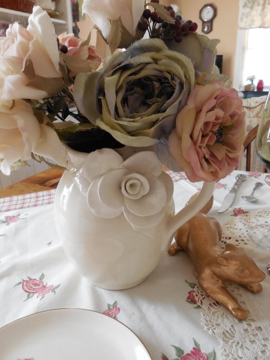 Faded Summer Table - Roses | Vintage Floral Cottage