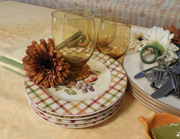 Pretty in Plaid Fall Table | Vintage Floral Cottage