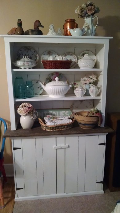 Primitive hutch | Vintage Floral Cottage