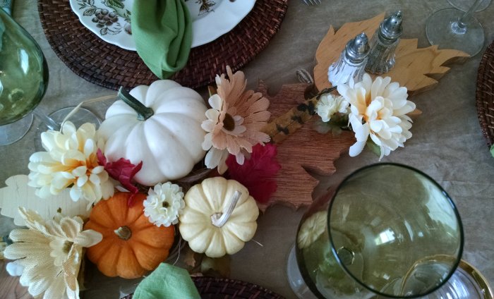 Thanksgiving table | Vintage Floral Cottage