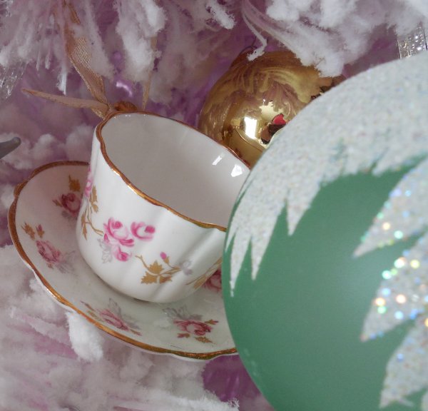 Teacup Tree | Vintage Floral Cottage