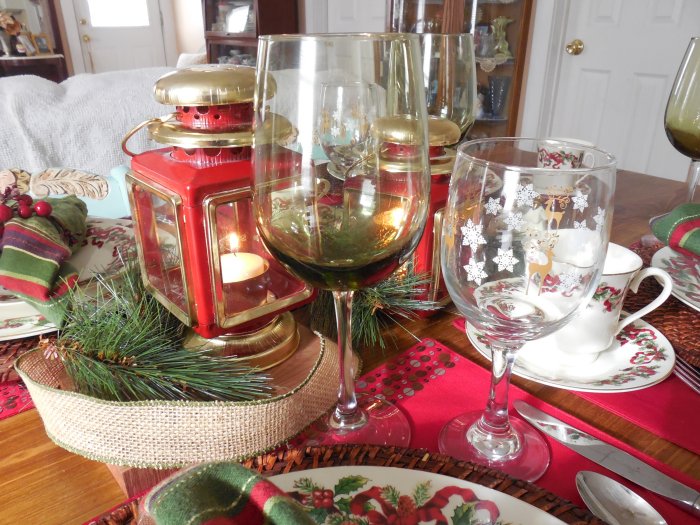 Christmas Ribbon Table | Vintage Floral Cottage