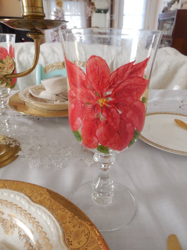 Golden Christmas table | Vintage Floral Cottage