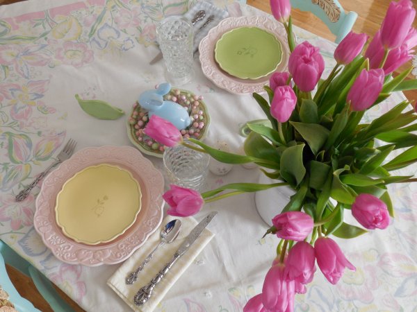 Pastel Spring Table | Vintage Floral Cottage