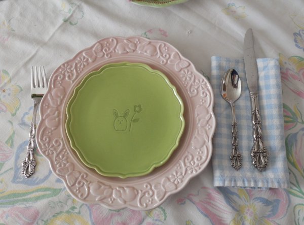 Pastel Spring Table | Vintage Floral Cottage