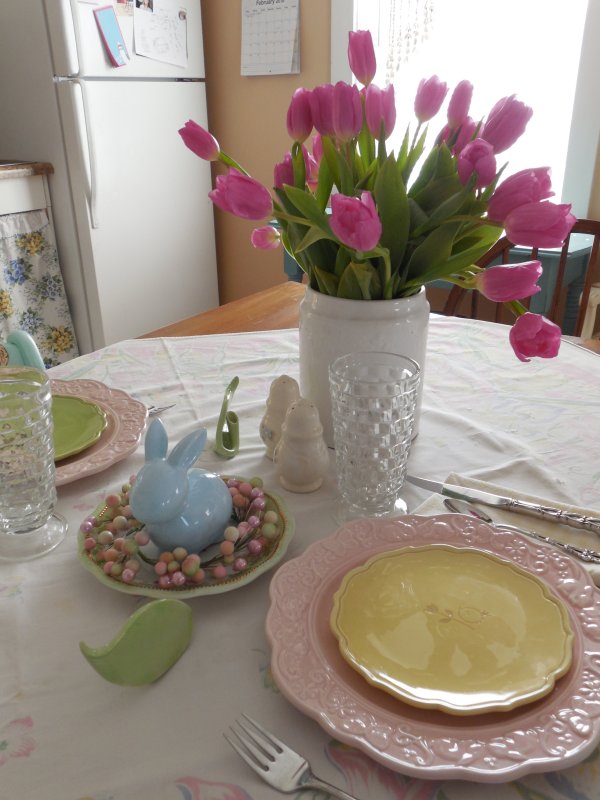 Pastel Spring Table | Vintage Floral Cottage