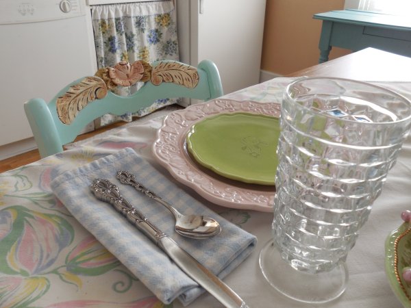 Pastel Spring Table | Vintage Floral Cottage