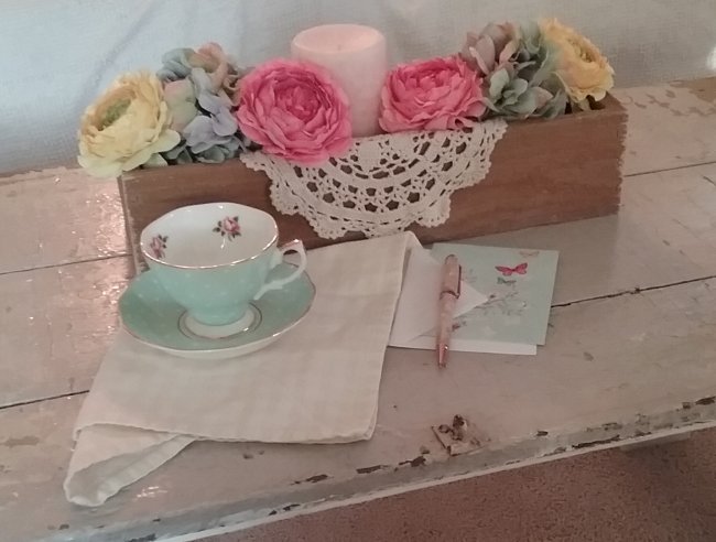 Centerpiece box | Vintage Floral Cottage