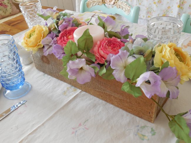 Centerpiece | Vintage Floral Cottage