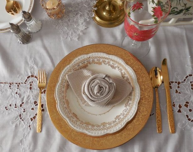 Golden Shimmer | Vintage Floral Cottage