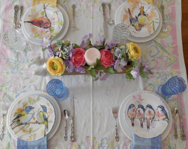 Bird table overview | Vintage Floral Cottage