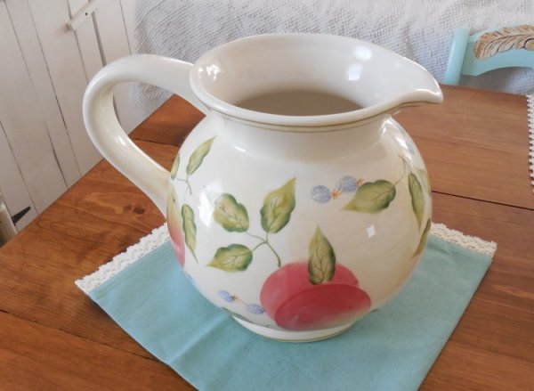 Large pitcher | Vintage Floral Cottage