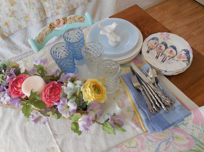 Put Away Shot | Vintage Floral Cottage