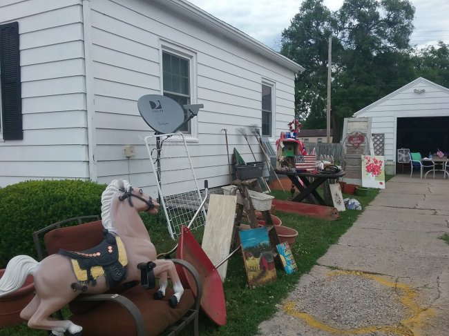 Garden Junk Yard Sale | Vintage Floral Cottage