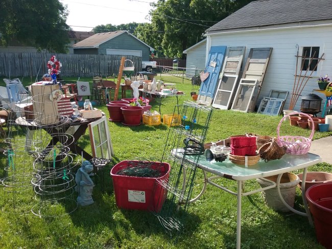 Garden Junk Garage Sale | Vintage Floral Cottage