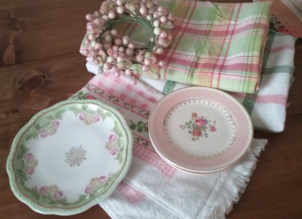 Five Reasons to Shop Second Hand | Vintage Floral Cottage