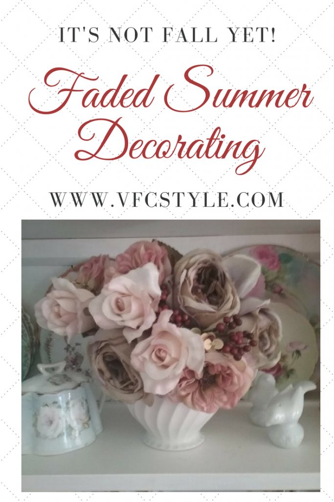 Early Fall Faded Summer color palette home decorating #earlyfall #falldecor #falldecorating #fadedsummer #fadedsummercolors #fadedsummerdecorating #fifthseason