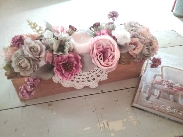 Wooden box decor | Vintage Floral Cottage