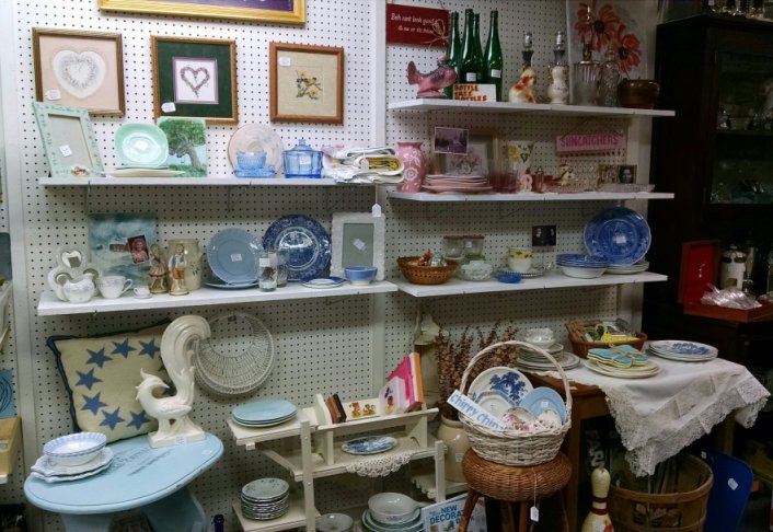 Original antique mall booth | Vintage Floral Cottage