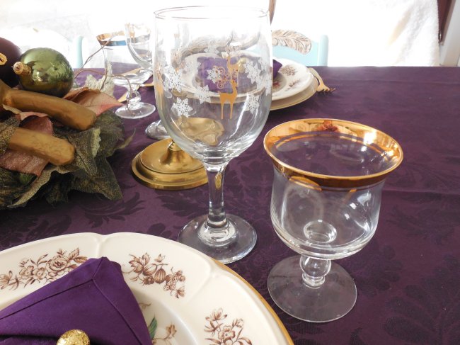 Elegant deep purple Christmas tablescape | Vintage Floral Cottage