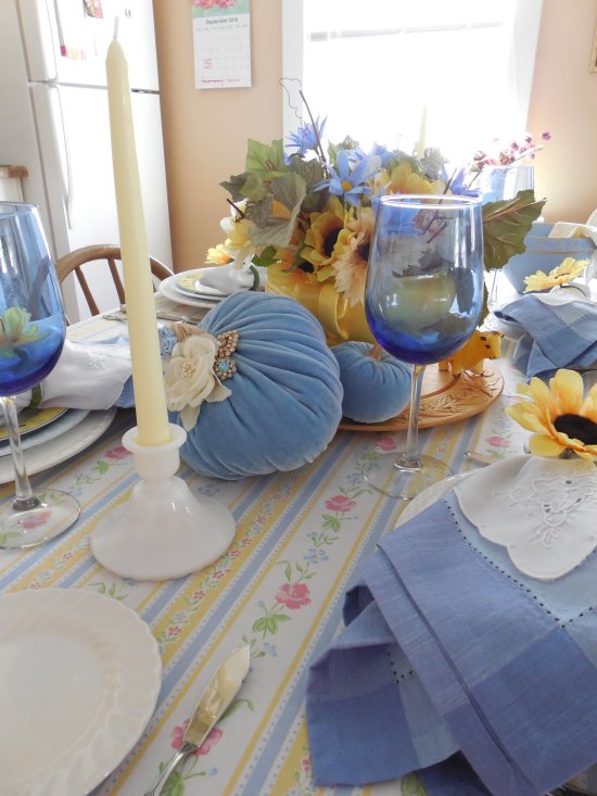 Provence Inspired Table | Vintage Floral Cottage