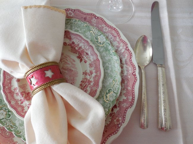 Red and green transferware Christmas luncheon table | Vintage Floral Cottage