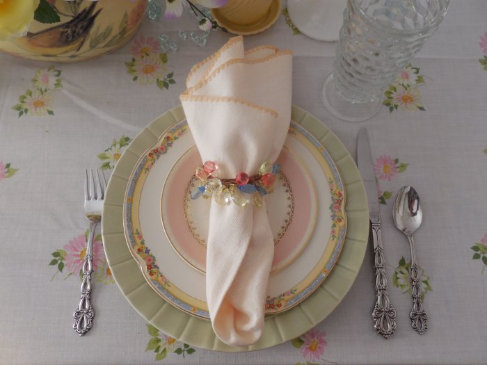 Early Spring Pastel Table | Vintage Floral Cottage