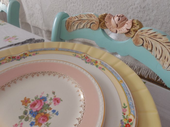 Early Spring pastel table | Vintage Floral Cottage