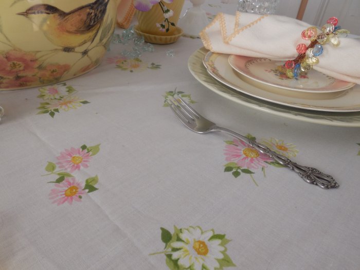 Early Spring Pastel Table | Vintage Floral Cottage