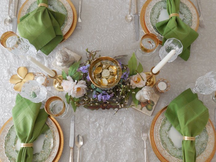 Pot of Gold St. Patricks Table | Vintage Floral Cottage