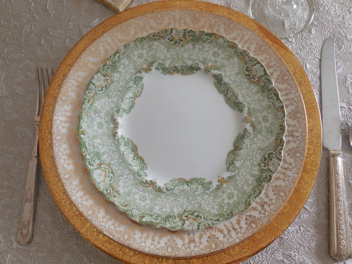 Pot of Gold St. Patricks Table | Vintage Floral Cottage