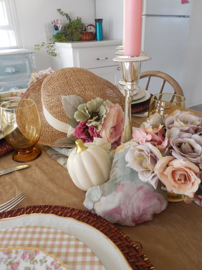 Faded Summer Tablescape 2019 | Vintage Floral Cottage