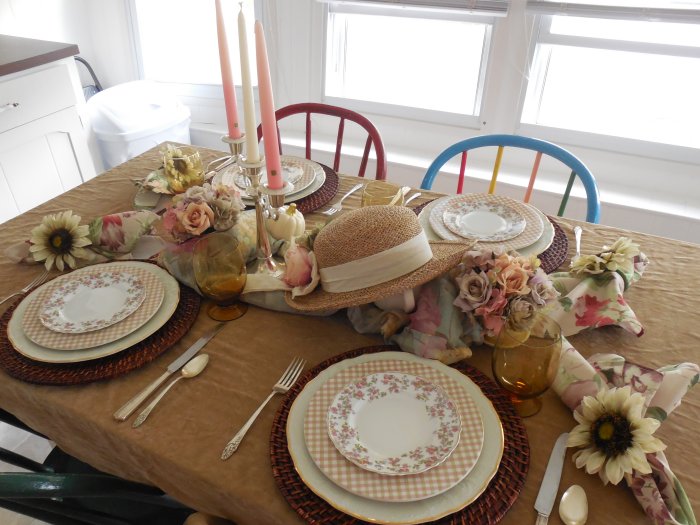 Faded Summer Table 2019 | Vintage Floral Cottage