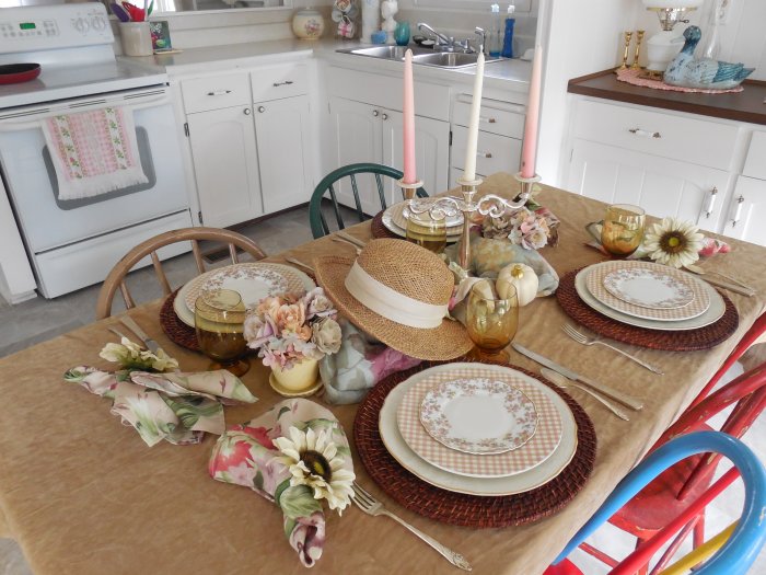 Faded Summer Table 2019 | Vintage Floral Cottage