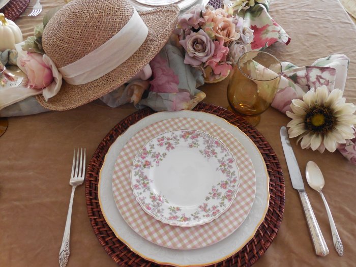 Faded Summer Table 2019 | Vintage Floral Cottage