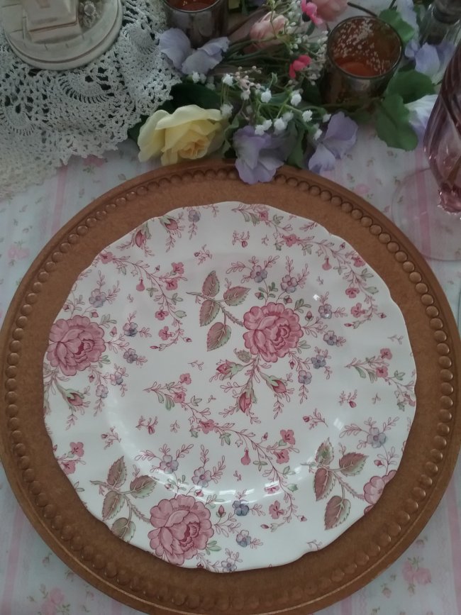 Valentines Day 2020 table | Vintage Floral Cottage