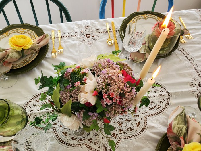 Wild Irish Rose St. Patrick's Day tablescape | Vintage Floral Cottage