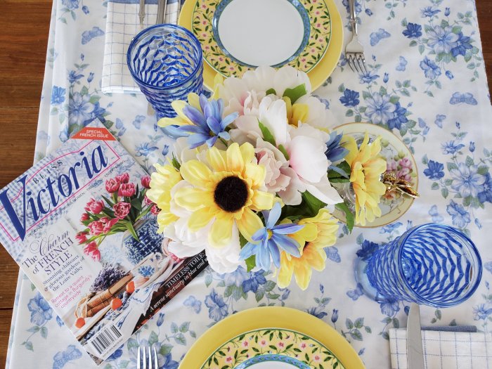 Provence Inspired table 2020 | Vintage Floral Cottage